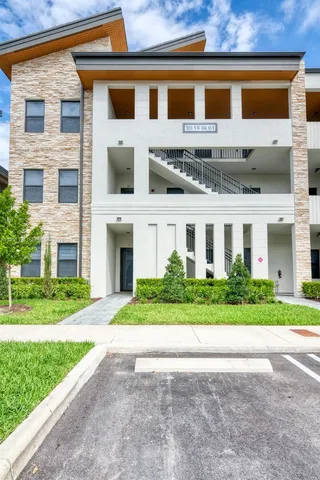$495,995 | 7831 Northwest 104th Avenue, Unit 23, Doral, FL 33178
