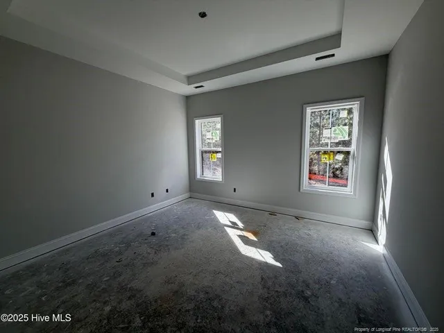 a view of empty room with window