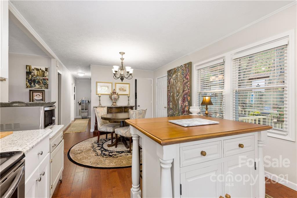 131 Davis Cove Road Waynesville, NC 28786 - Photo 11 of 28 Gallery Image 11