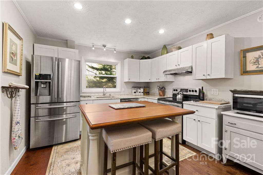 131 Davis Cove Road Waynesville, NC 28786 - Photo 13 of 28 Gallery Image 13