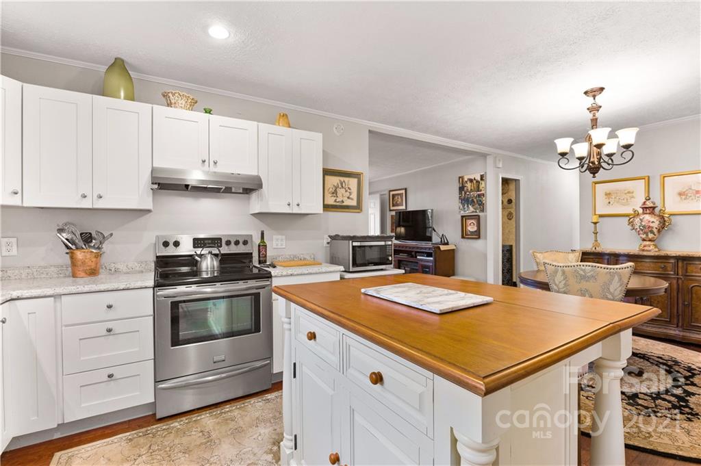 131 Davis Cove Road Waynesville, NC 28786 - Photo 14 of 28 Gallery Image 14