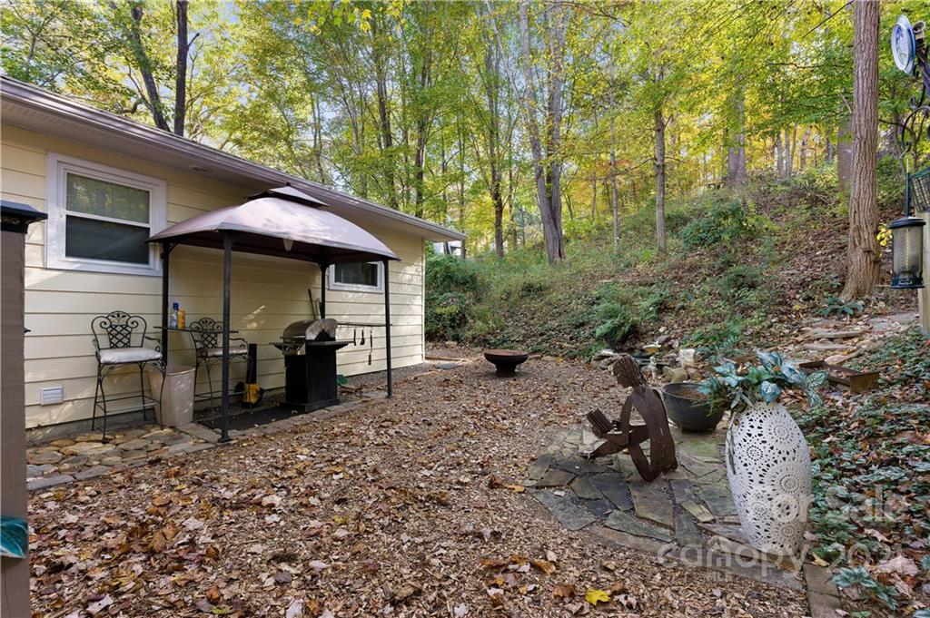131 Davis Cove Road Waynesville, NC 28786 - Photo 25 of 28 Gallery Image 25
