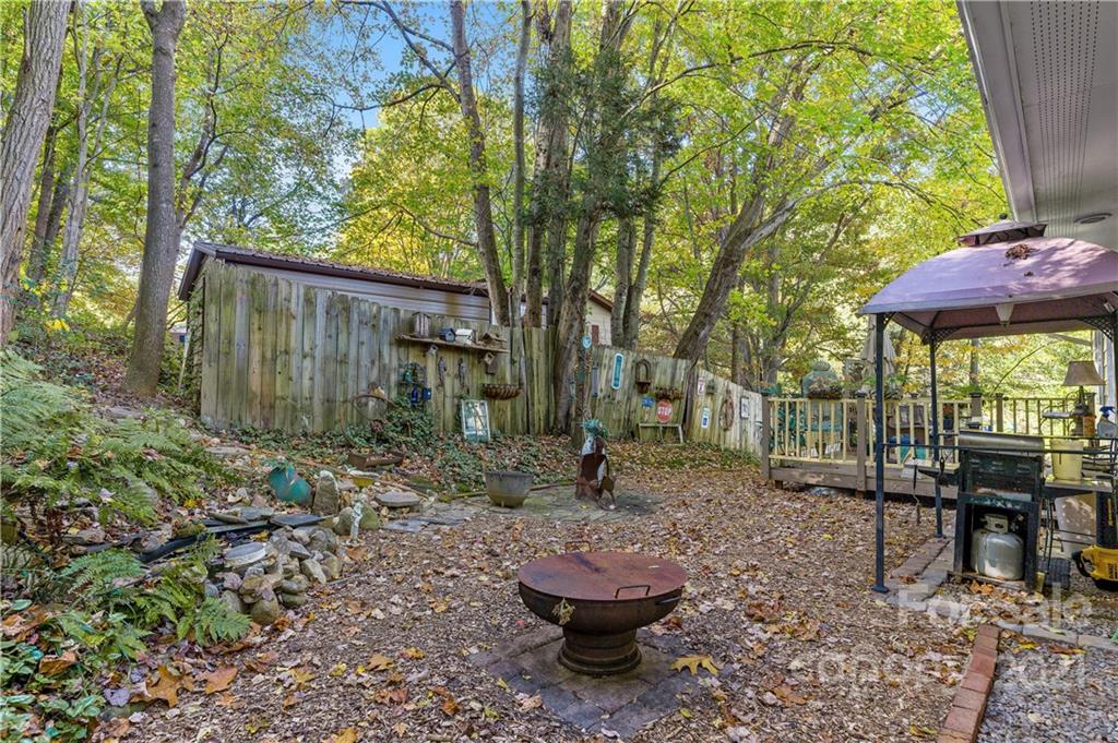131 Davis Cove Road Waynesville, NC 28786 - Photo 26 of 28 Gallery Image 26