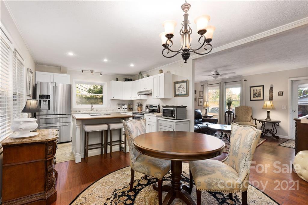 131 Davis Cove Road Waynesville, NC 28786 - Photo 10 of 28 Gallery Image 10