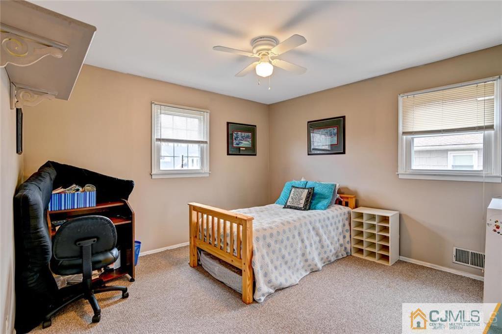 19 Myrtle Road East Brunswick, NJ 08816 - Photo 20 of 25 Gallery Image 20