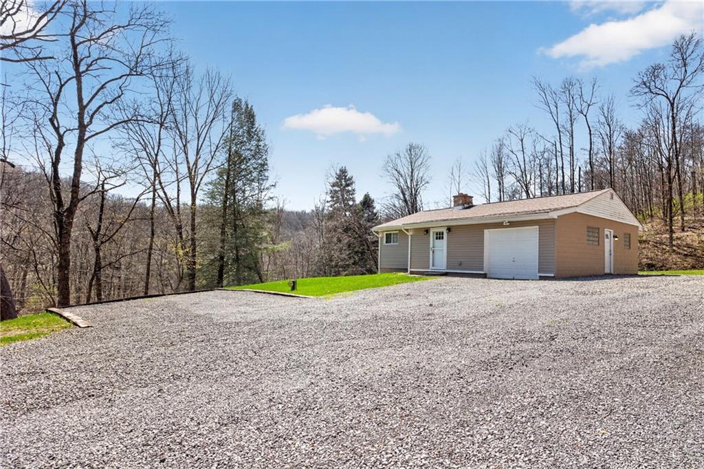 2523 Union Valley Road New Castle, PA 16101 - Photo 4 of 32