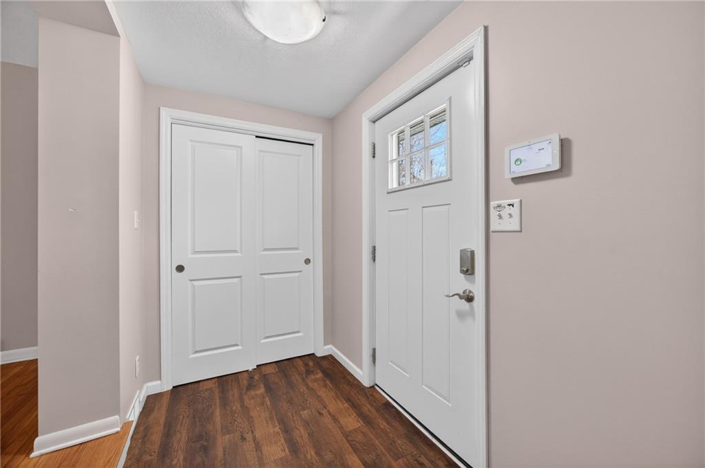 2523 Union Valley Road New Castle, PA 16101 - Photo 5 of 32