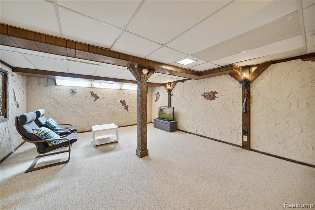 76 Stratford Lane Rochester Hills, MI 48309 - Photo 29 of 38