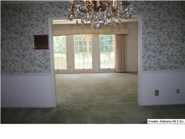 2504 Shades Crest Road Birmingham, AL 35209 - Photo 17 of 31