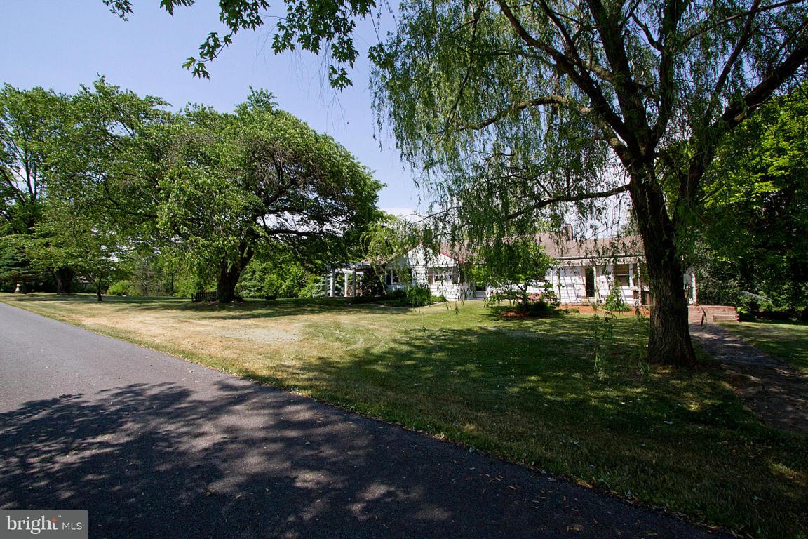 210 R Kline Road Stevens, PA 17578 - Photo 2 of 61
