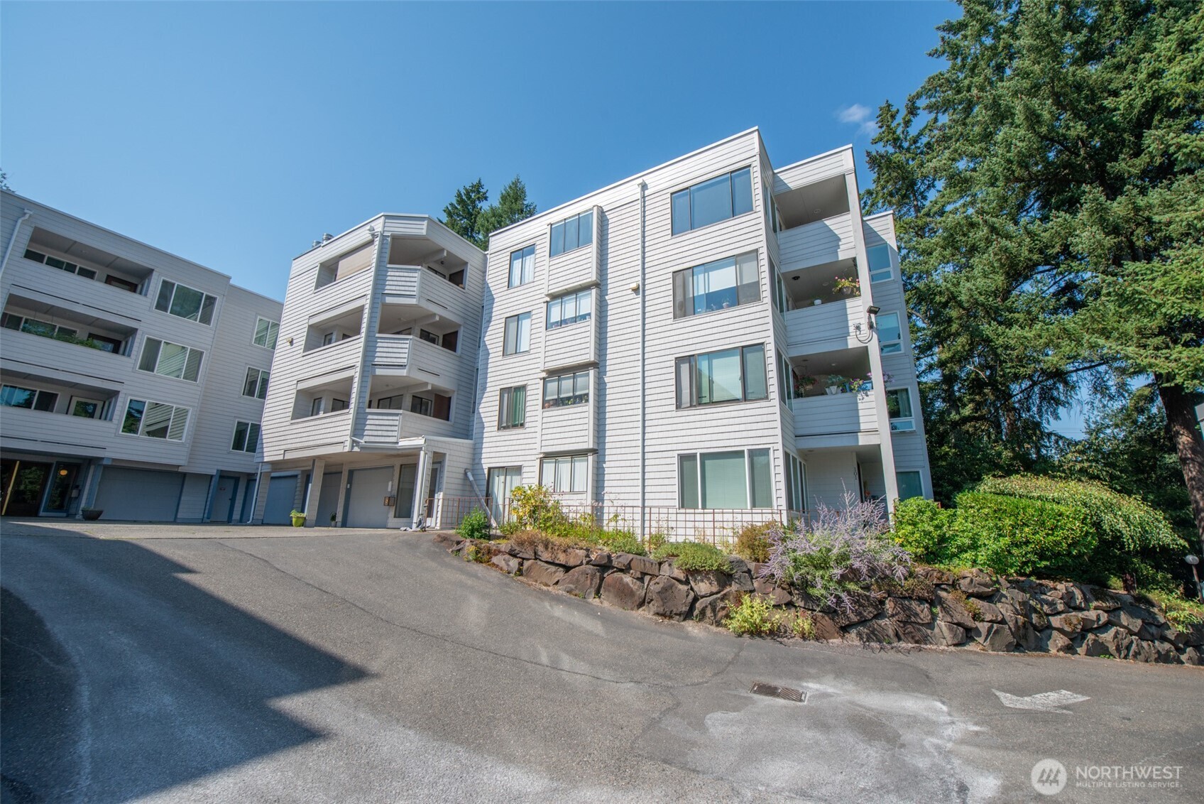 17417 Ashworth Avenue North, Unit 303 Shoreline, WA 98133 - Photo 22 of 24