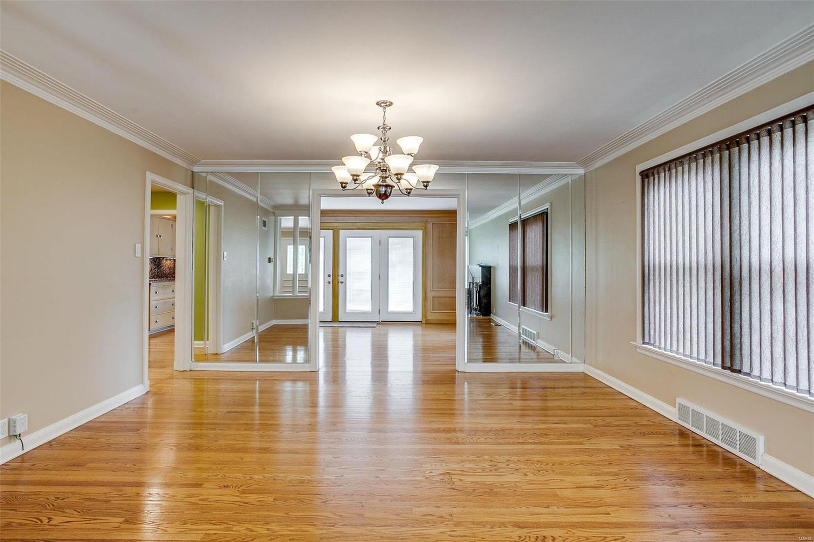 14 Willmore Road St. Louis, MO 63109 - Photo 8 of 44