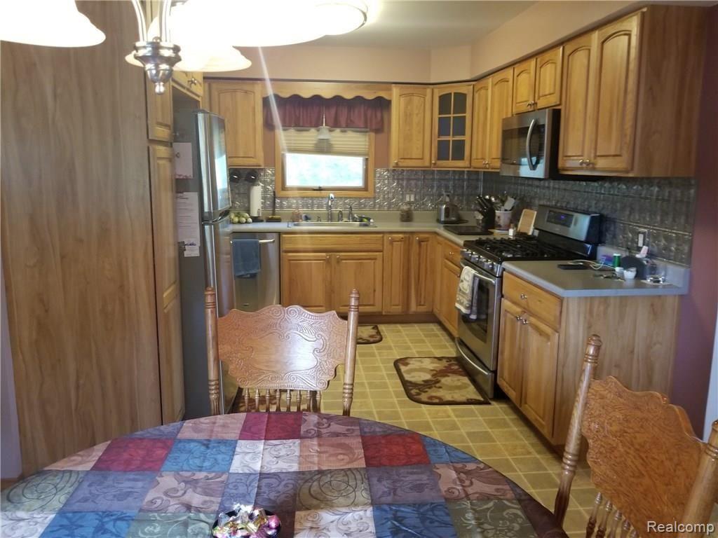 6500 Byron Road Howell, MI 48855 - Photo 12 of 34 20180705_183702.jpg