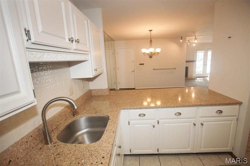 1340 Holgate Drive, Unit F2 Ballwin, MO 63021 - Photo 16 of 46