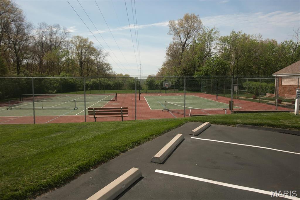 1340 Holgate Drive, Unit F2 Ballwin, MO 63021 - Photo 38 of 46