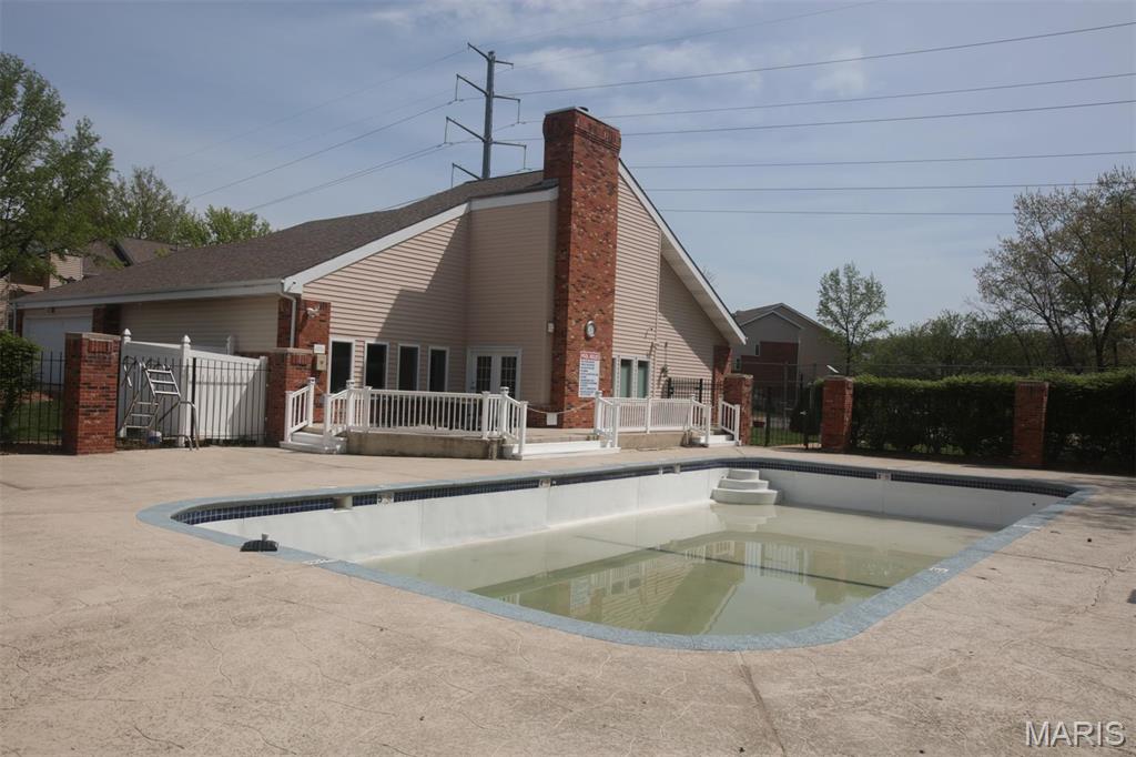 1340 Holgate Drive, Unit F2 Ballwin, MO 63021 - Photo 41 of 46