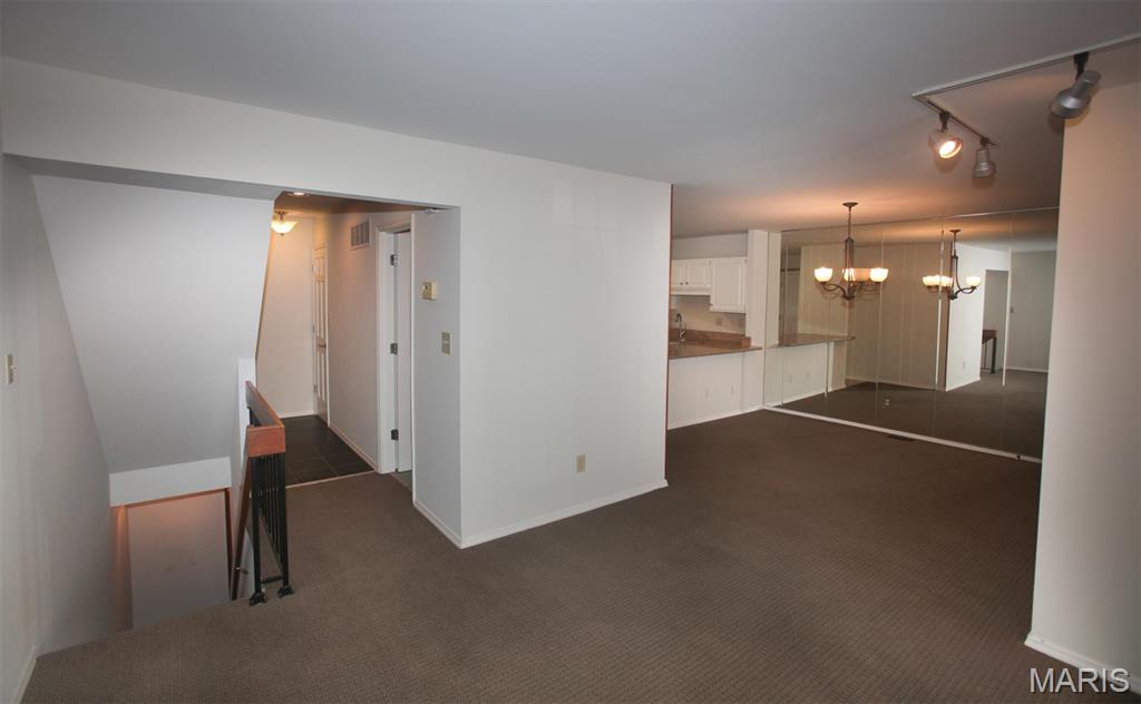 1340 Holgate Drive, Unit F2 Ballwin, MO 63021 - Photo 9 of 46