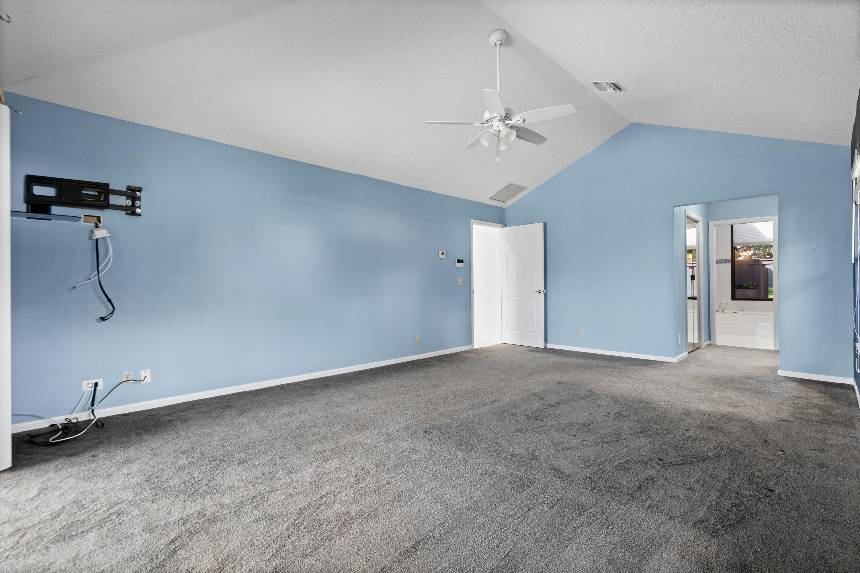 6606 Wood Lake Road Jupiter, FL 33458 - Photo 27 of 53 primary