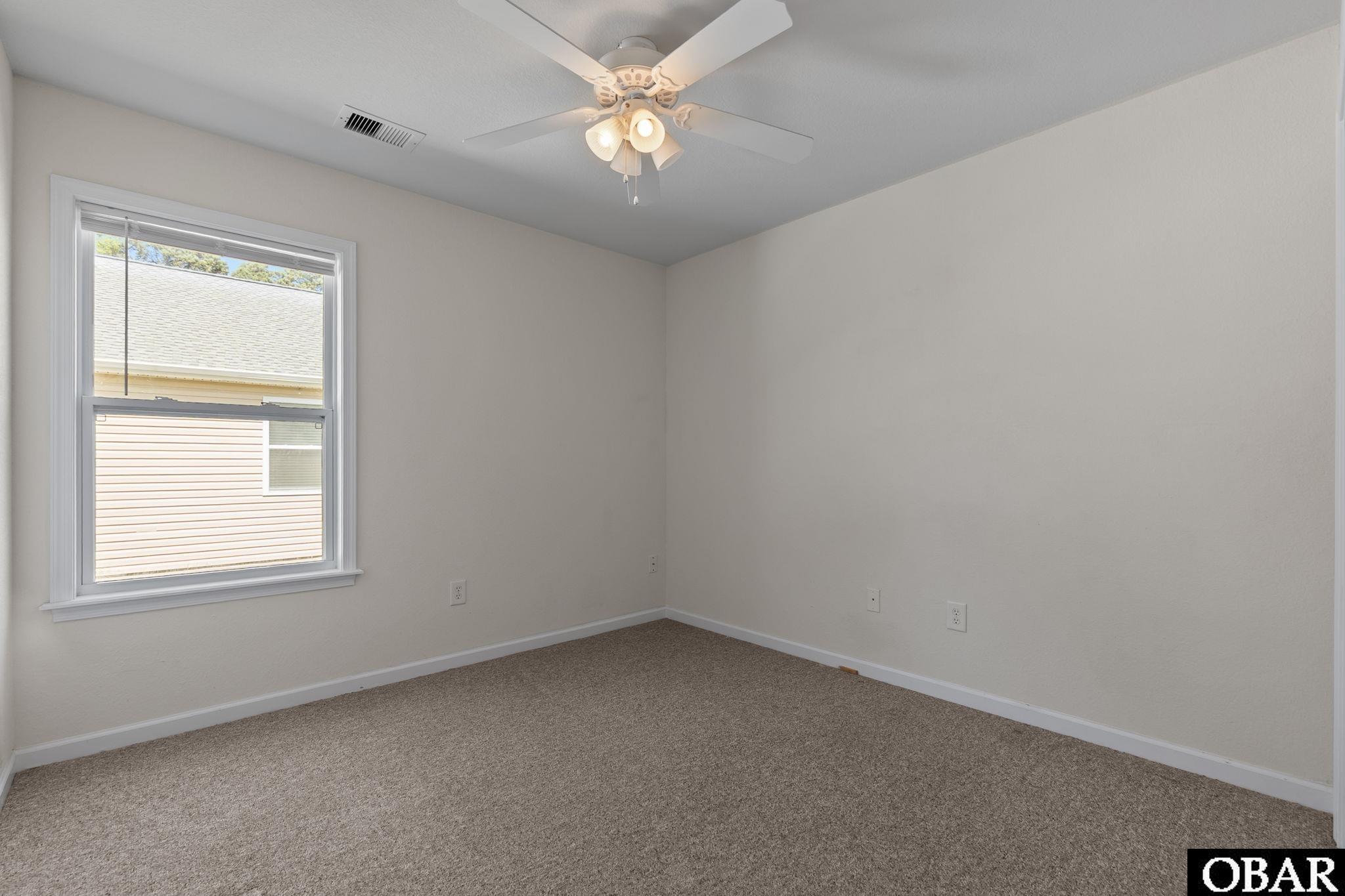 718 George Howe Street Manteo, NC 27954 - Photo 20 of 28 3rd Bedroom