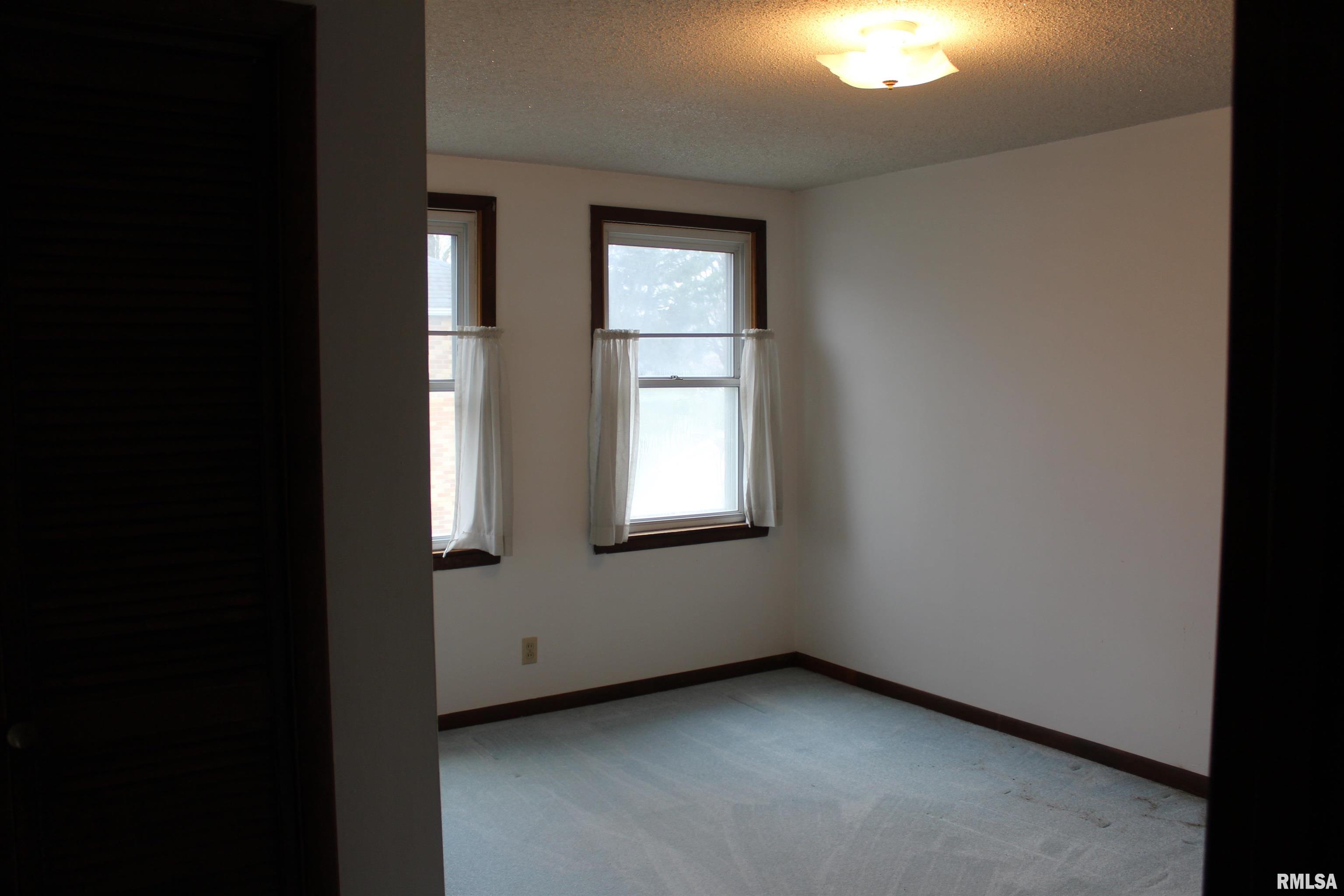 1637 North Stephens Avenue Springfield, IL 62702 - Photo 9 of 24