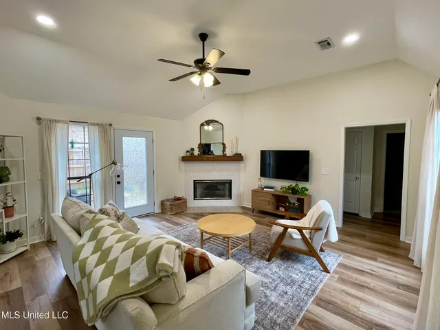 $283,900 | 598 Bedford Circle, Madison, MS 39110