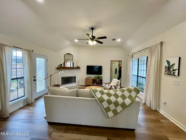 $283,900 | 598 Bedford Circle, Madison, MS 39110