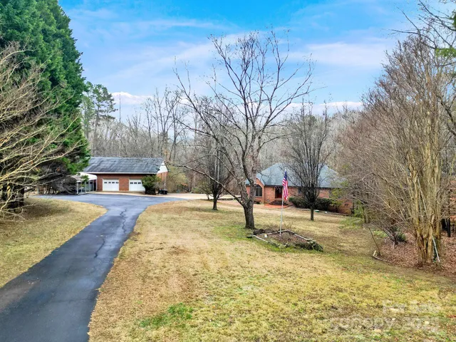 $575,000 | 3422 Broach Drive, Catawba, SC 29704