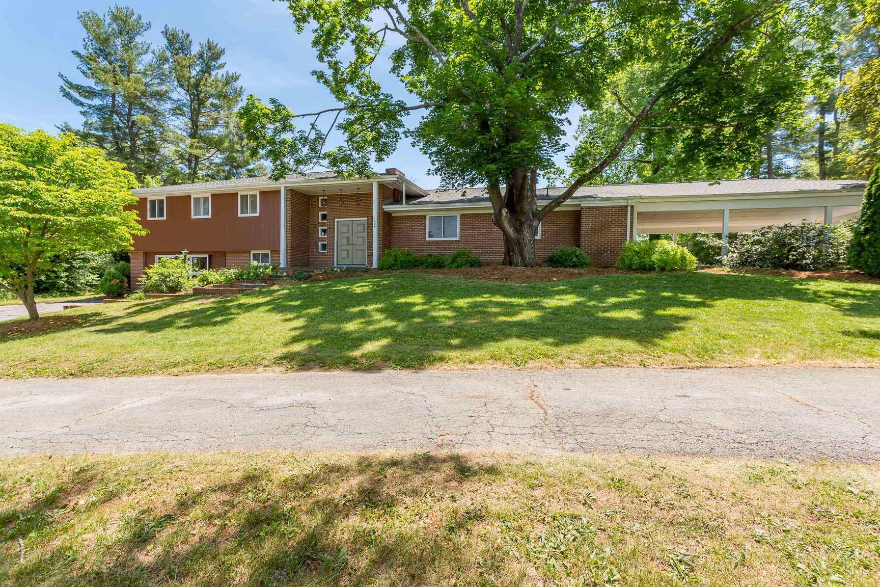 1524 Brunswick Road Waynesboro, VA 22980 - Photo 1 of 71 Gallery Image 1