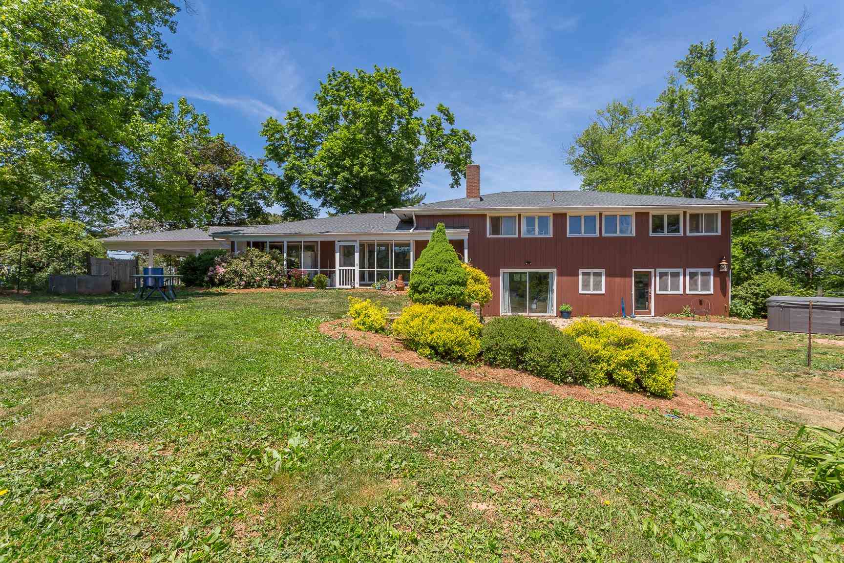1524 Brunswick Road Waynesboro, VA 22980 - Photo 14 of 71 Gallery Image 14