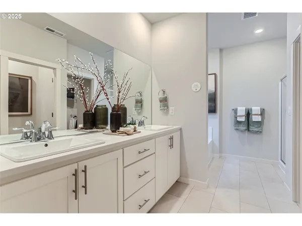 $527,400 | 5723 Edward Court Southeast, Albany, OR 97322