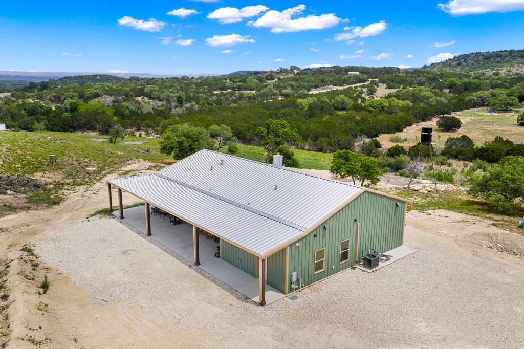 161 Balsly Road East Center Point, TX 78010 - Photo 5 of 31