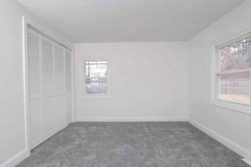 91 Canterbury Road Springfield, MA 01118 - Photo 12 of 33 Gallery Image 12