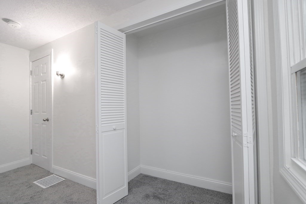 91 Canterbury Road Springfield, MA 01118 - Photo 13 of 33 Gallery Image 13