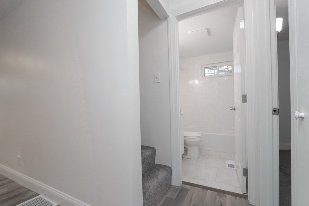 91 Canterbury Road Springfield, MA 01118 - Photo 15 of 33 Gallery Image 15