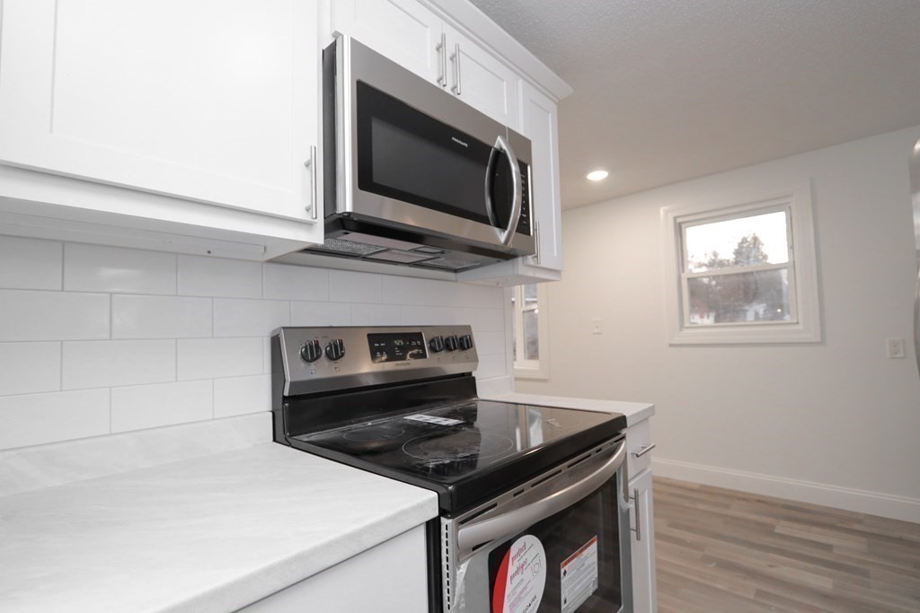 91 Canterbury Road Springfield, MA 01118 - Photo 2 of 33 Gallery Image 2