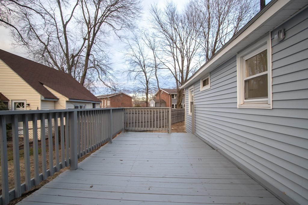 91 Canterbury Road Springfield, MA 01118 - Photo 30 of 33 Gallery Image 30