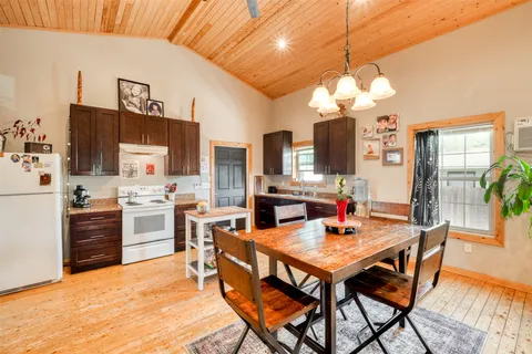 $250,000 | 505 San Saba Street, Lockhart, TX 78644