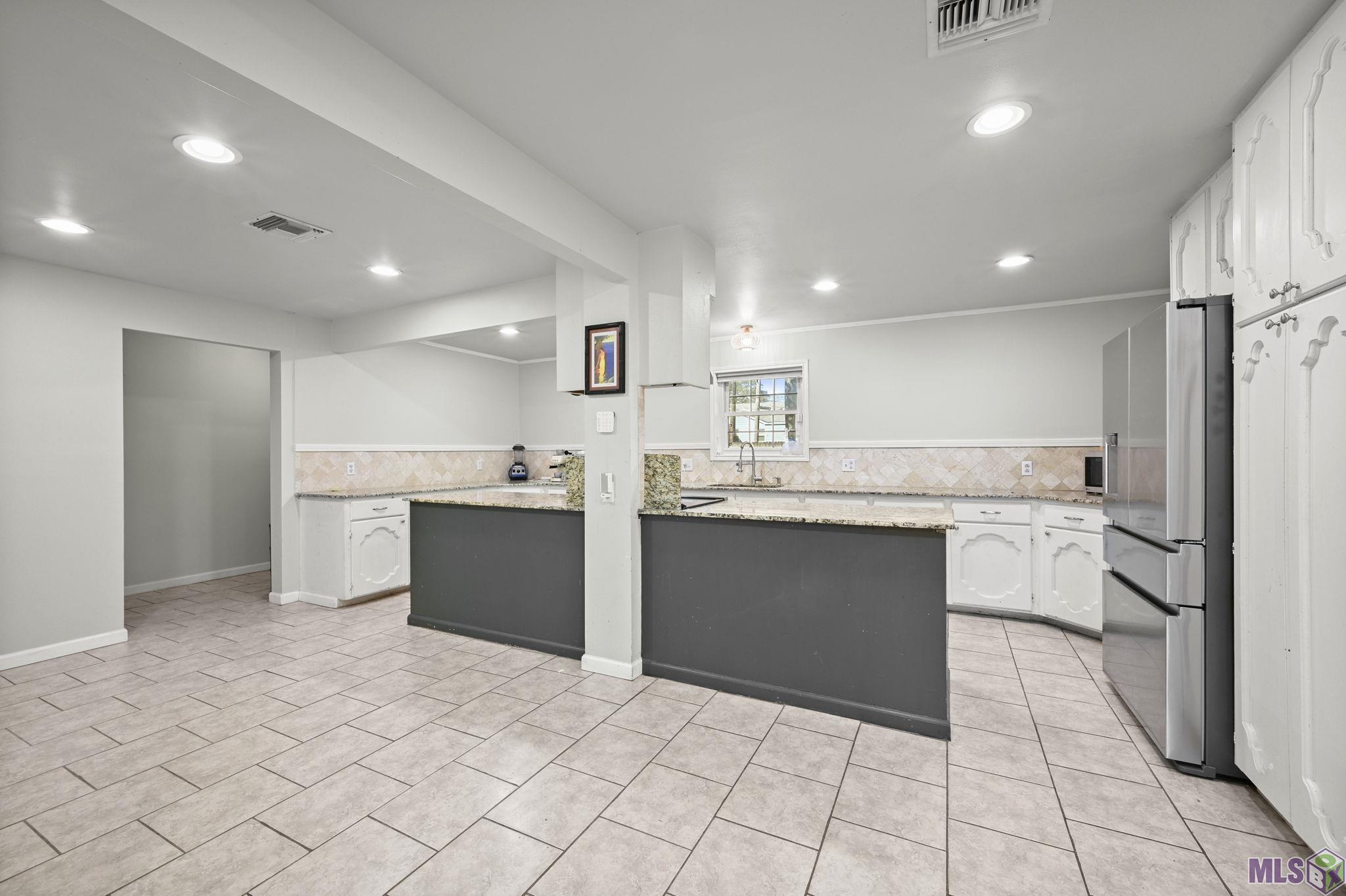 7345 Government Street Baton Rouge, LA 70806 - Photo 3 of 14