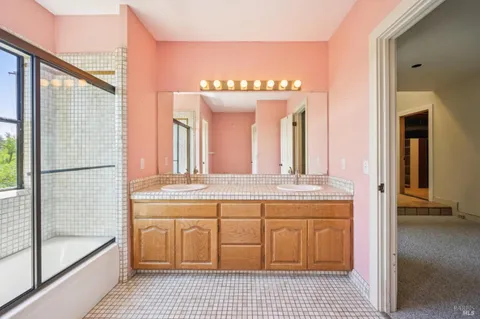 $2,400,000 | 260 Highland Avenue, San Rafael, CA 94901