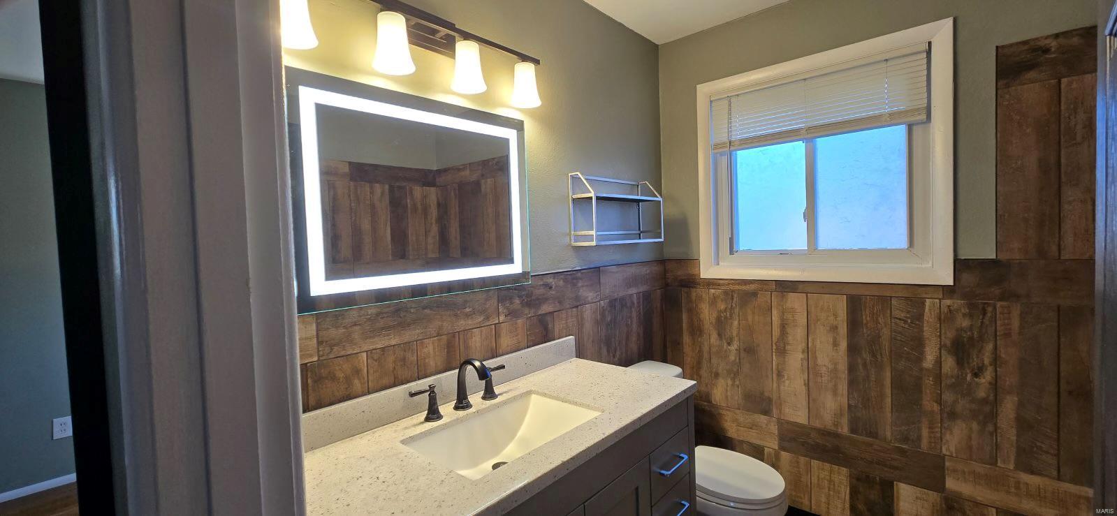850 Derhake Road Florissant, MO 63033 - Photo 8 of 14 Gallery Image 8