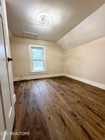 $349,900 | 208 Mountain Road, Luttrell, TN 37779