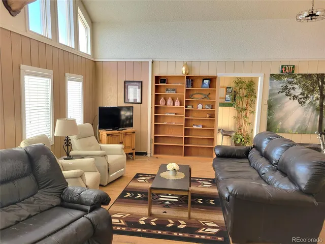 $1,650,000 | 7526 County Road 50, Center, CO 81125