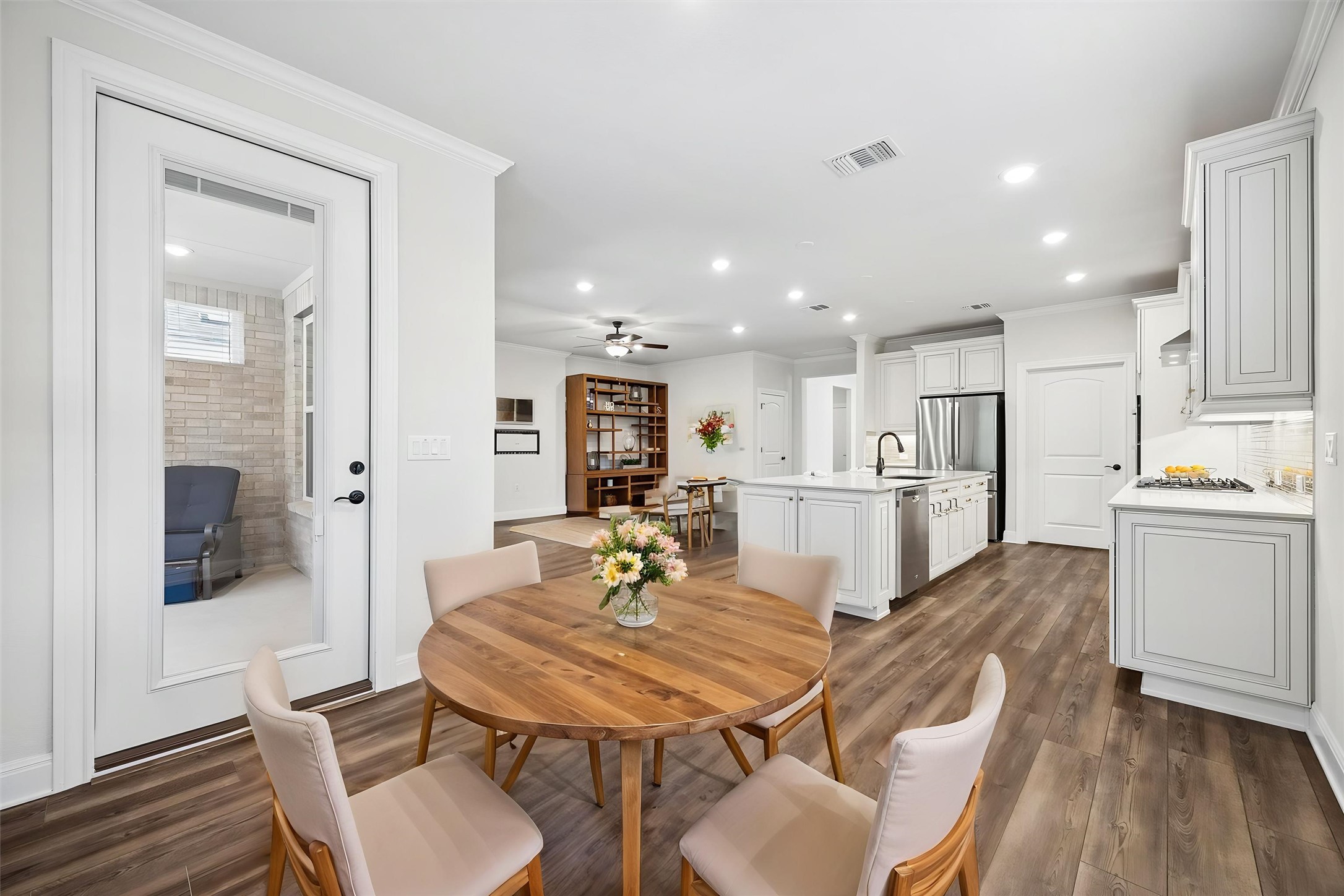 306 Kitty Hawk Road Georgetown, TX 78633 - Photo 4 of 34 Gallery Image 4