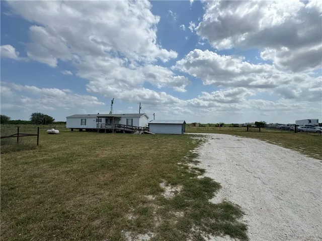 $1,290,000 | 571 Farm To Market Road 799, George West, TX 78022