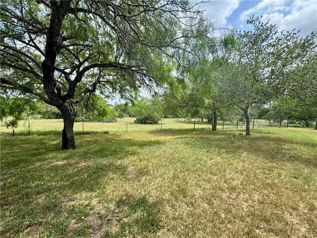 $1,290,000 | 571 Farm To Market Road 799, George West, TX 78022