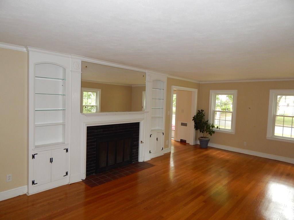 17 Dennison Road Worcester, MA 01609 - Photo 10 of 30 Gallery Image 10