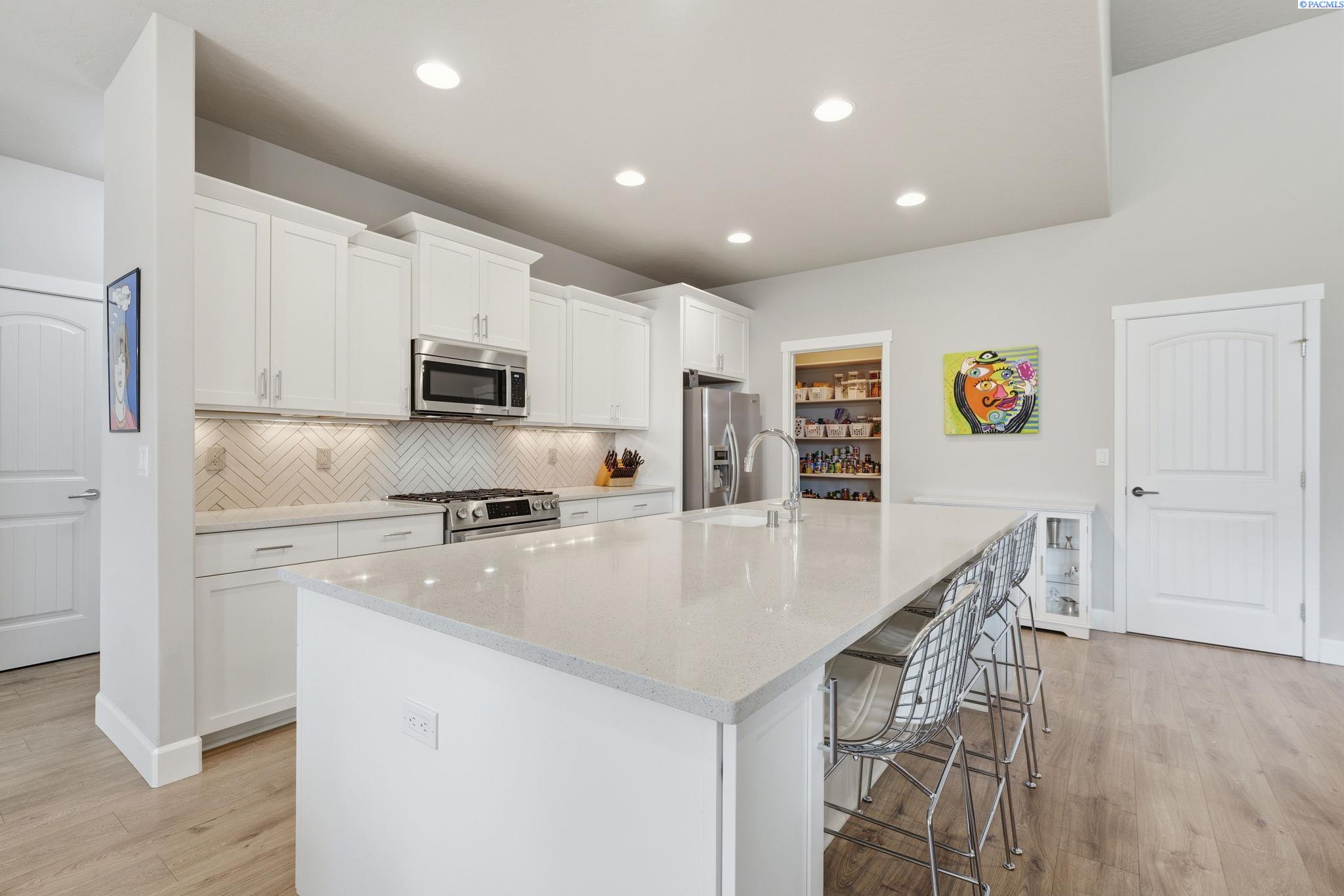 177 Mata Road Kennewick, WA 99338 - Photo 8 of 35 Gallery Image 8