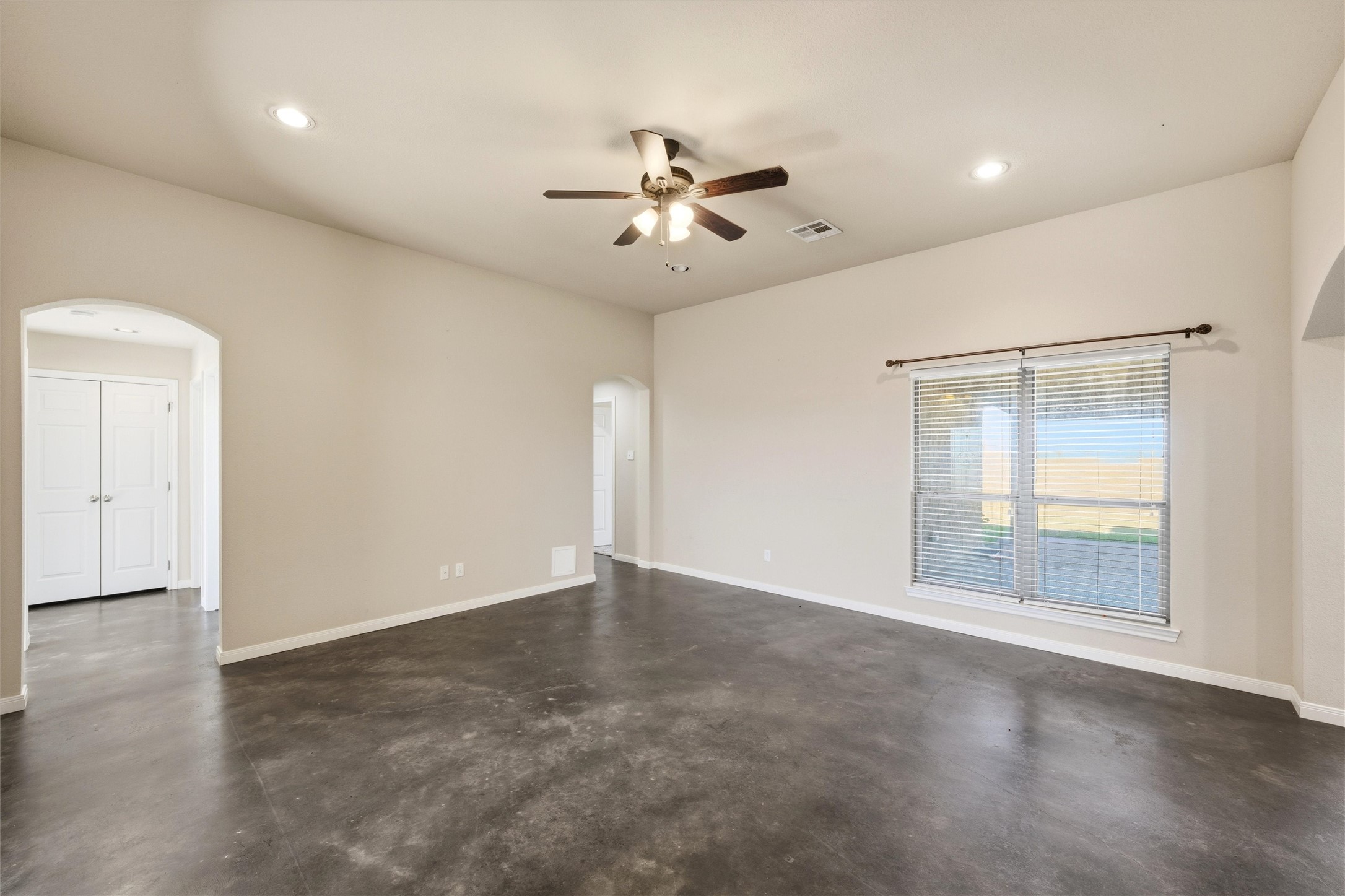 870 Patton Road Valley Mills, TX 76689 - Photo 5 of 29 an empty room with fan and windows