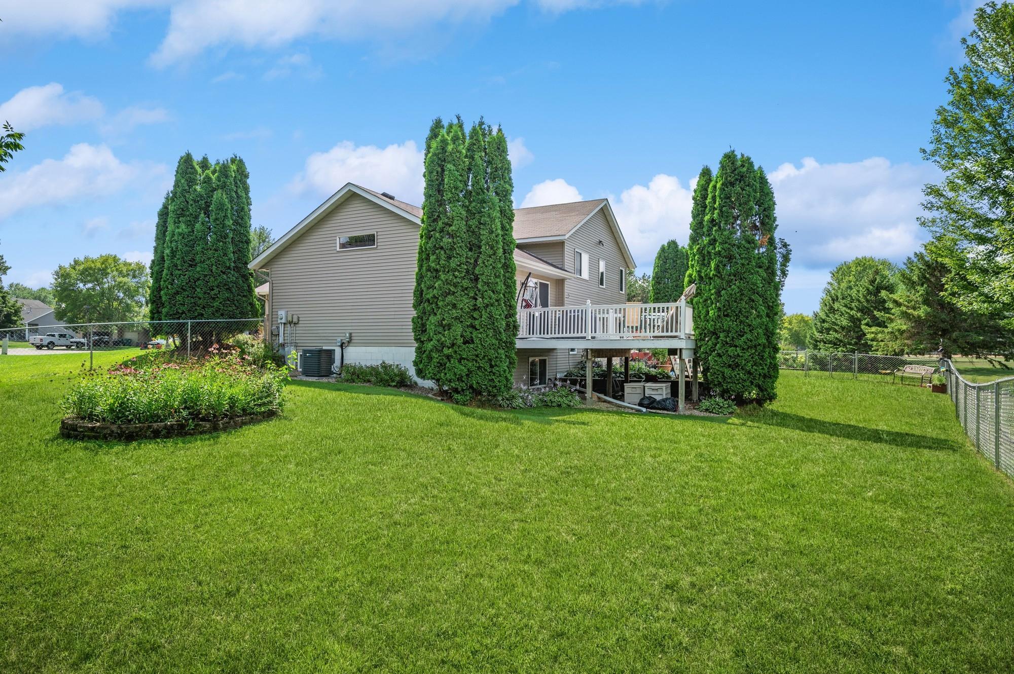 600 Jamie Circle Southwest St. Michael, MN 55376 - Photo 2 of 25