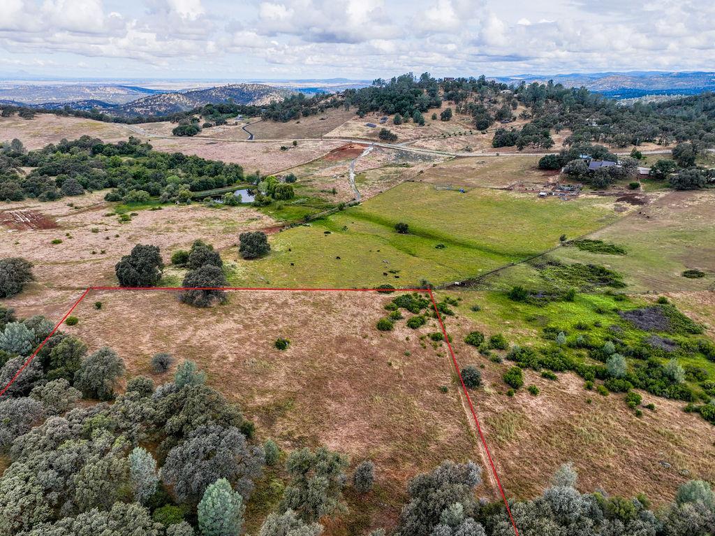 19838 Perimeter Road Grass Valley, CA 95949 - Photo 20 of 30 a view of beach and ocean